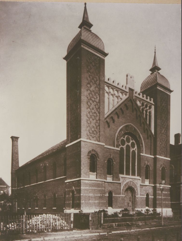 Die neue Synagoge in der Lessingstraße, eingeweiht 1893